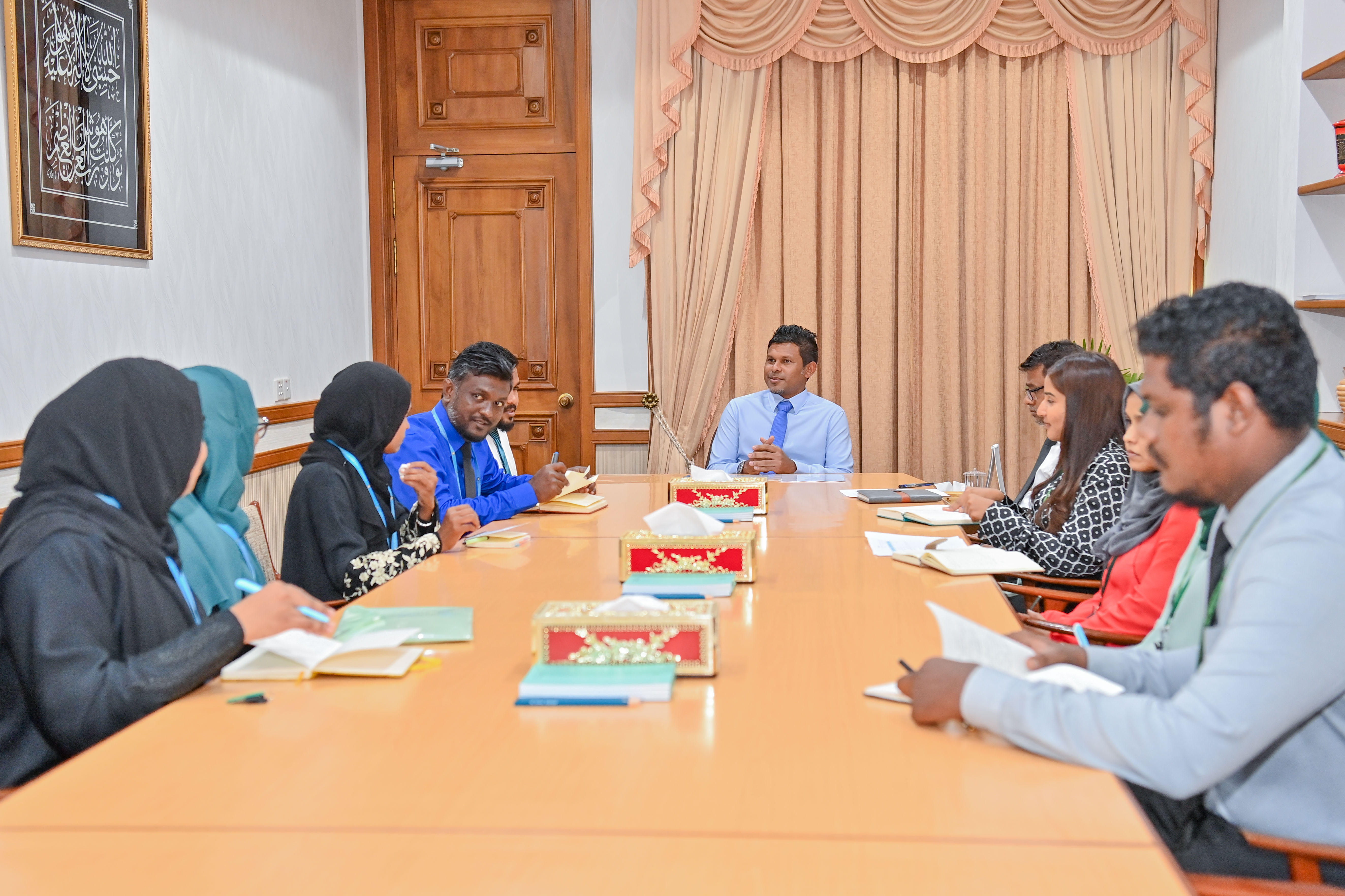 ތަރައްޤީގެ ހުރިހާކަމެއްވެސް ރައީސުލްޖުމްހޫރިއްޔާ ވަރަށް ގާތުން ބައްލަވަމުން ގެންދަވާ: ނައިބު ރައީސް