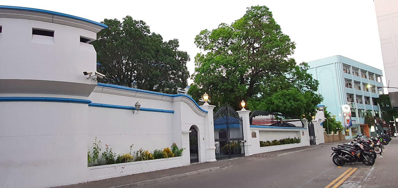 މުސާރަތައް މަޖިލީހުން ކުޑަކުރި މައްސަލަ ބާތިލްކުރުމަށް ސުޕްރީމް ކޯޓަށް