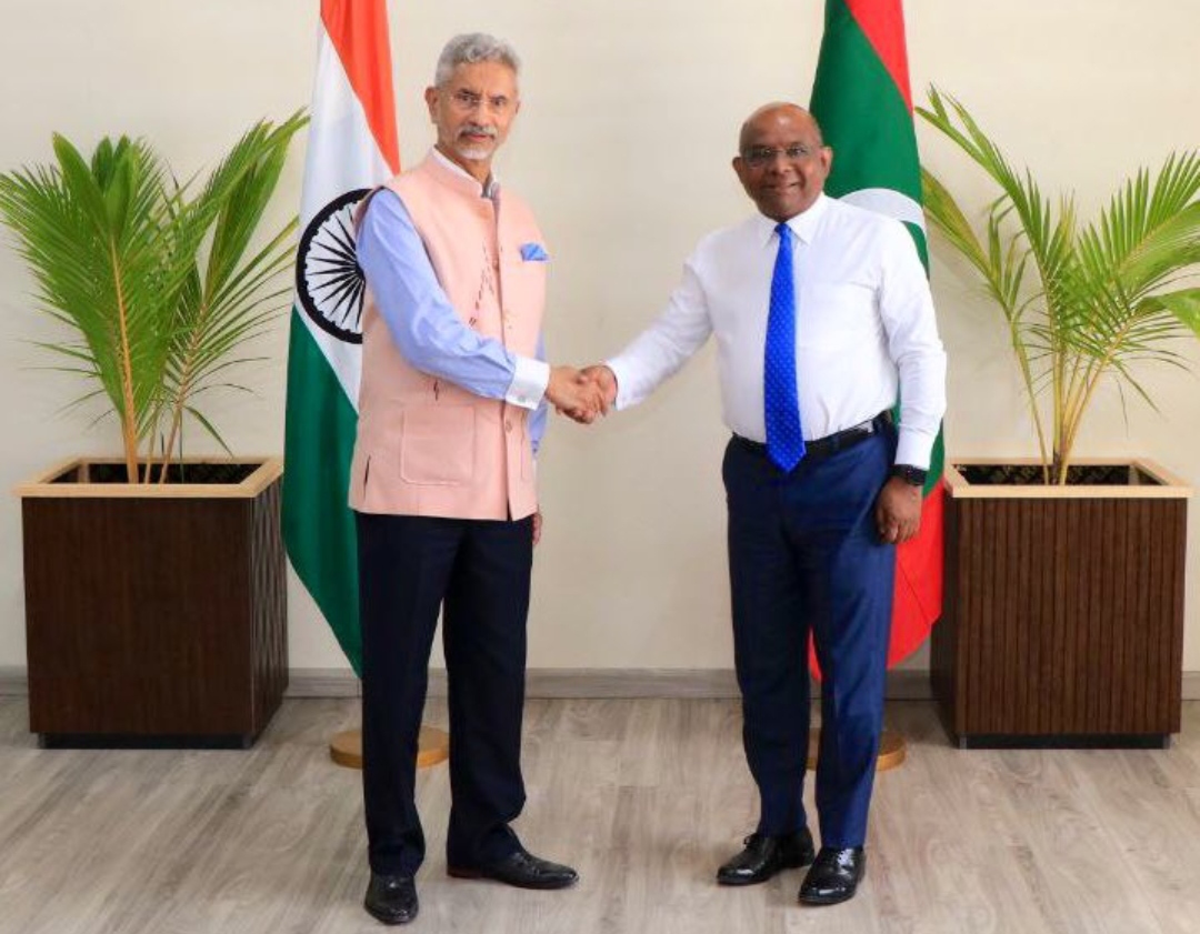 ޝާހިދު، އިންޑިއާގެ ހާރިޖީ ވަޒީރާ ބައްދަލުކުރައްވައި މަޝްވަރާކުރައްވައިފި