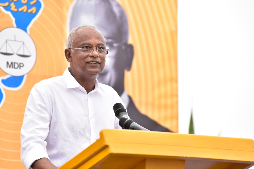 ފަޅުރަށްތައް ބަހާލައި ނަޝީދު ޖެހި ސަކަރާތްގަނޑުން އަދިވެސް ސަލާމަތްނުވޭ: ރައީސް