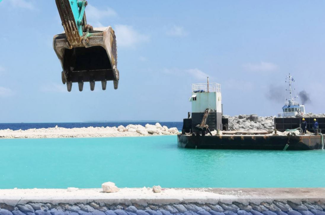 މާޅޮހު ބަނދަރަށް ބޭނުންވާ ބޮޑުހިލައިގެ ފުރަތަމަ ޝިޕްމަންޓް ގެންގޮސްފި