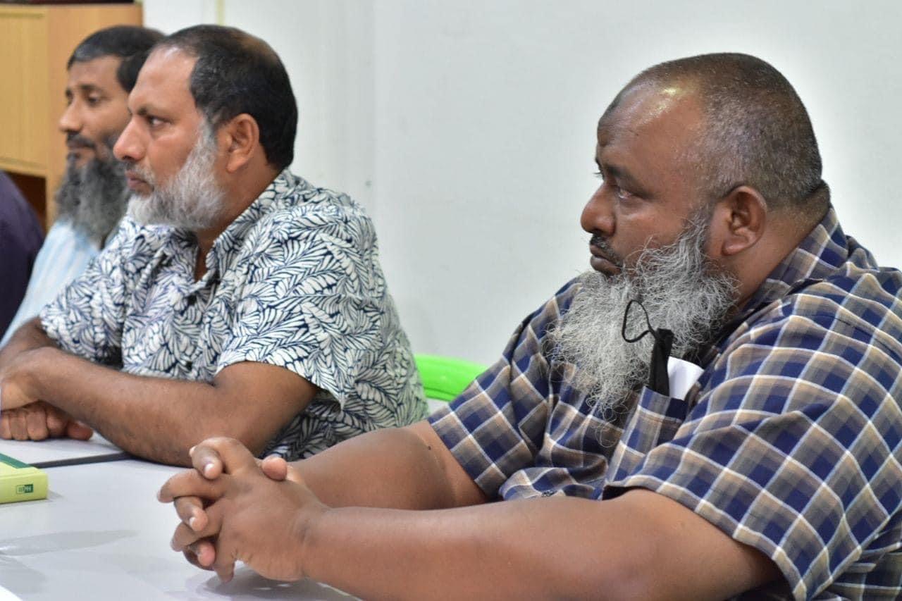 ޢަދުލުވެރި ވެރިކަމެއް ޤާއިމުކުރުމަށް ޢަދާލަތުޕާޓީއަށް ގުޅިވަޑައިގަންނަވާ: ޑރ އިޔާޒް