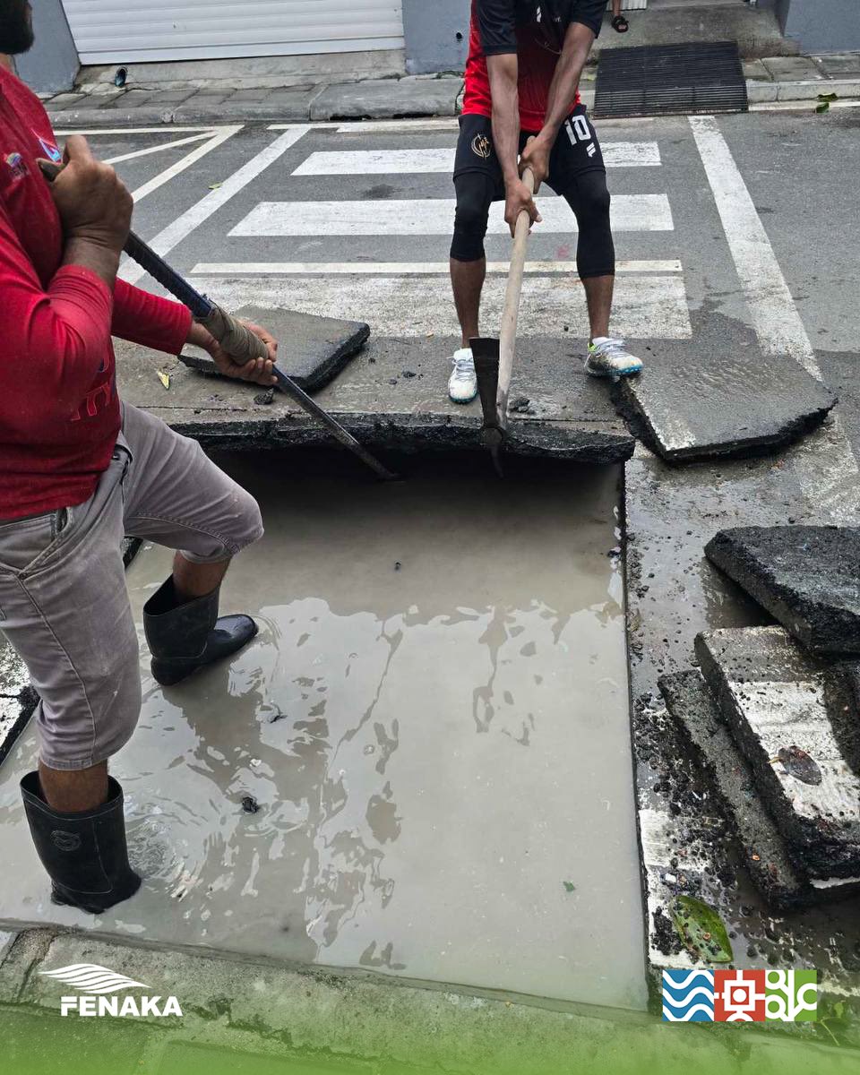 ފުވައްމުލަކު ފެނުގެ ނެޓްވޯކުން ލީކުވާތީ އެކަން ހައްލުކުރަން ތާރުކަނޑަން ފަށައިފި