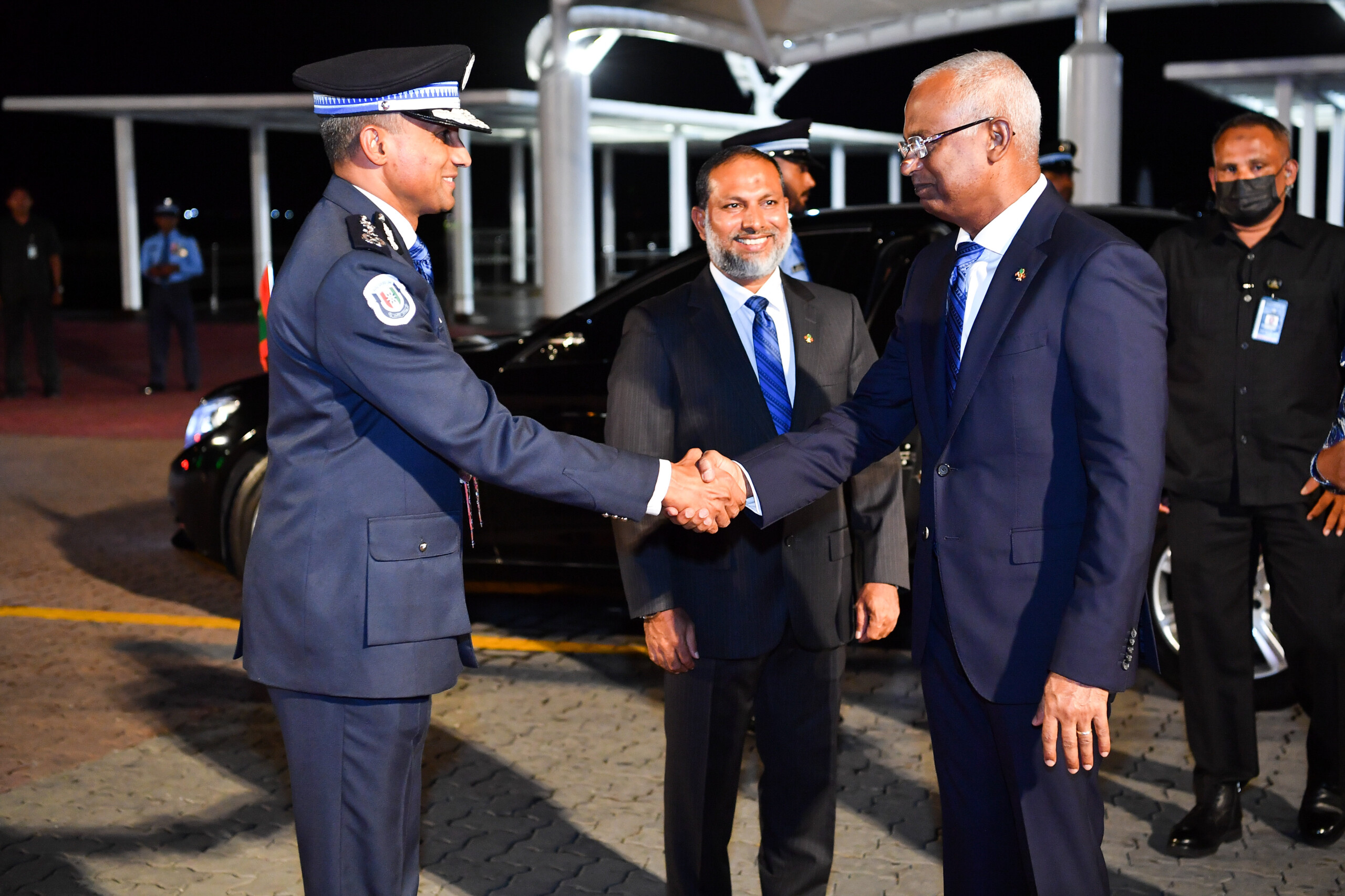 ކެނެރީގެއާއި މުރައިދޫގެ ބަލާ ފާސްކުރާކަށް ނާންގާ: ފުލުހުން