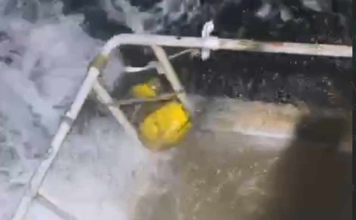 ގިނަ އަދަދެއްގެ މުދަލާއެކު ދަތުރުކުރަމުންދާ ބޯޓަކަށް ދިޔަަވަނީ