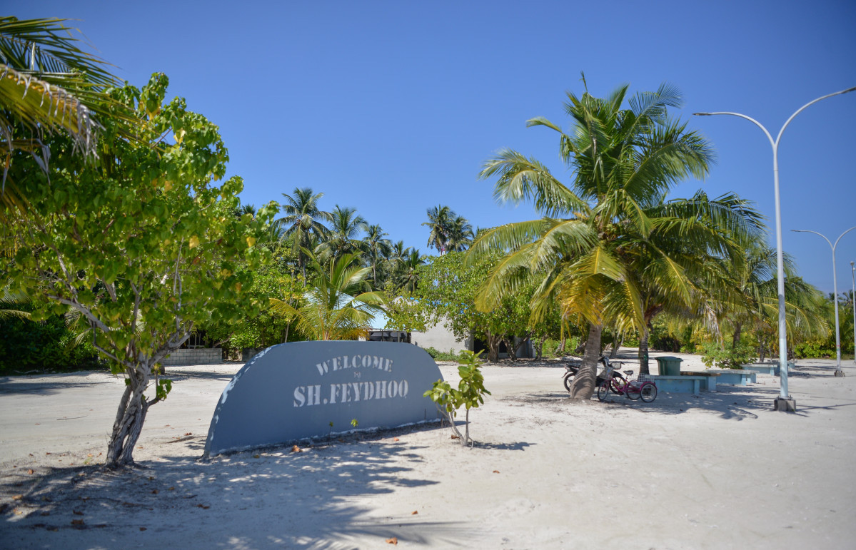 ށ. ފޭދޫގައި އަނބިމީހާގެ ބަނޑަށް ވަޅިހެރި މީހަކު ހައްޔަރުކޮށްފި