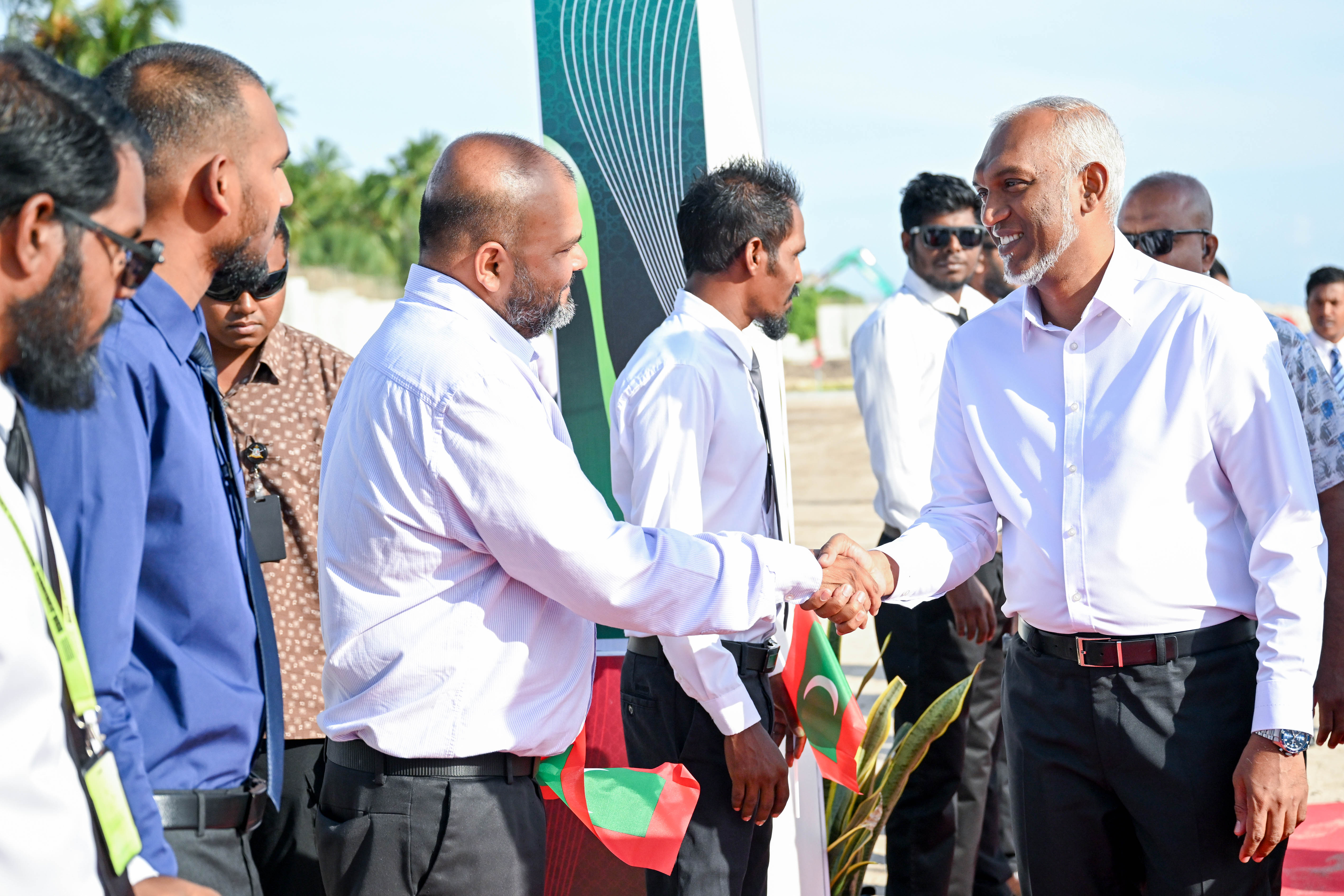 ރައީސަށް މަރުހަބާ ކިޔަން އެންމެ ފަހުން ފަނޑިޔާރުން ވެސް ނެރެނީ