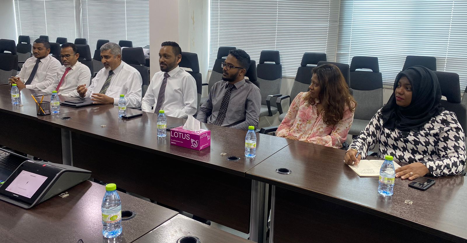 މާރޗްގެ ނިޔަލަށް އަހަރީފީ ނުދައްކައިފިނަމަ ޕަބްލިކް ނޯޓަރިންގެ ހުއްދަ ބާތިލުކުރަނީ