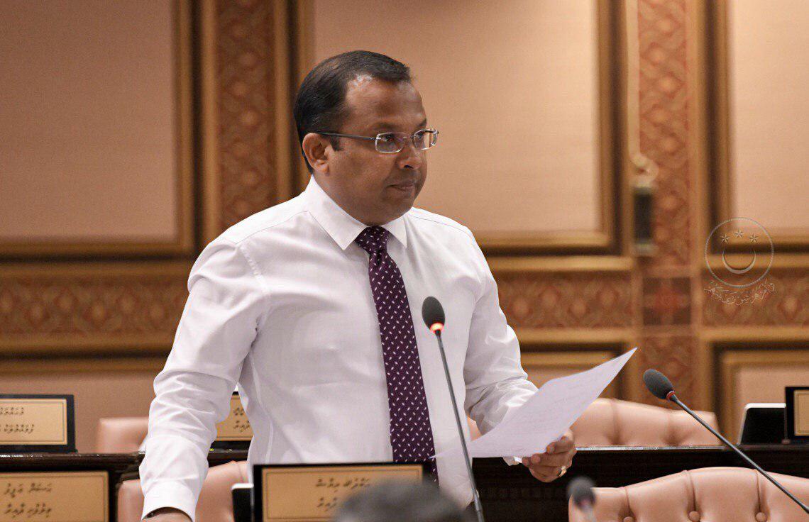 މެމްބަރު ރިޔާޒު މާލެ ވަޑައިގެންނެވި ގޮތް ބަލައިދިނުމަށް އެދި މަޖިލީހަށް ހުށައަޅައިފި