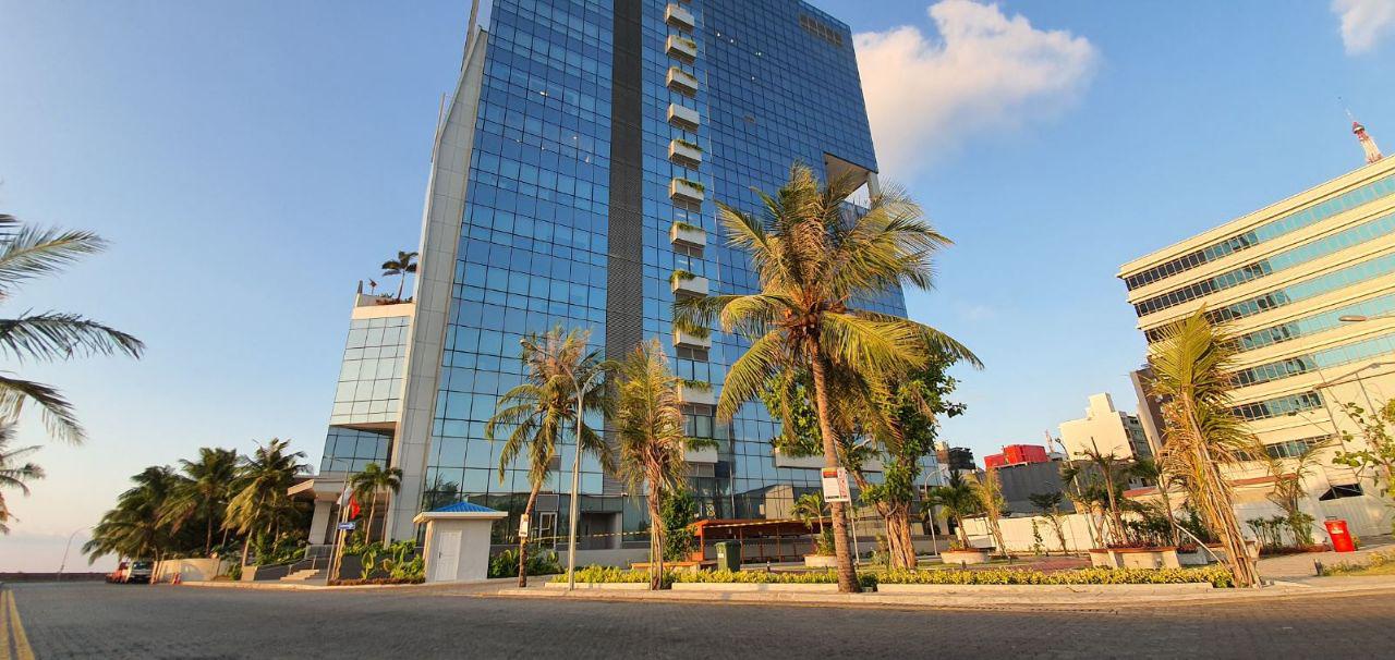 ކޯވިޑް-19: ބަލިޖެހުނު ދުވަސްވީ މީހަކަށް ވެންޓިލޭޓަރުގައި ފަރުވާދޭން ފަށައިފި