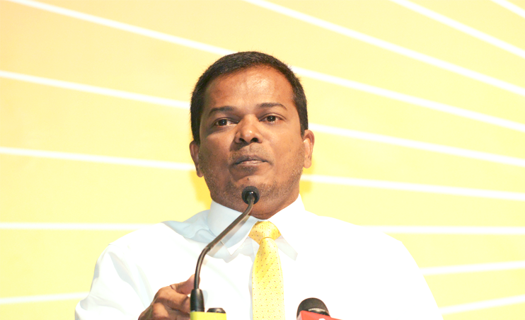 ކުރީ ސަރުކާރުން އައްޑޫގެ ކަރަންޓް މައްސަލަ ހައްލުކުރަން ފެށި މަސައްކަތް އަލުންފެށުމަށް މޭޔަރު ގޮވާލައްވައިފި