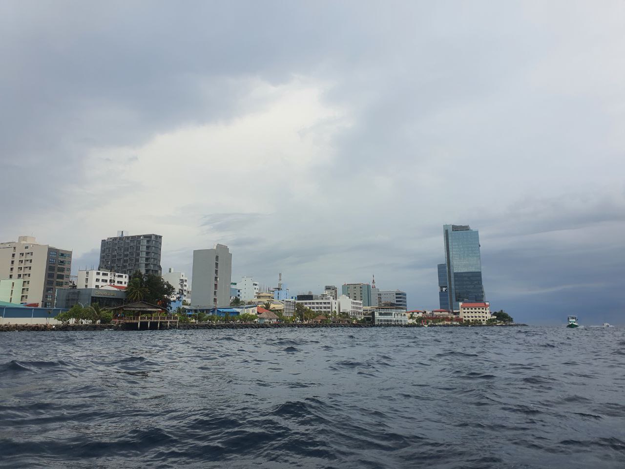 މާލޭން ދިވެއްސަކު ހިމަބިއްސަށް ޕޮޒިޓިވް ވެއްޖެ