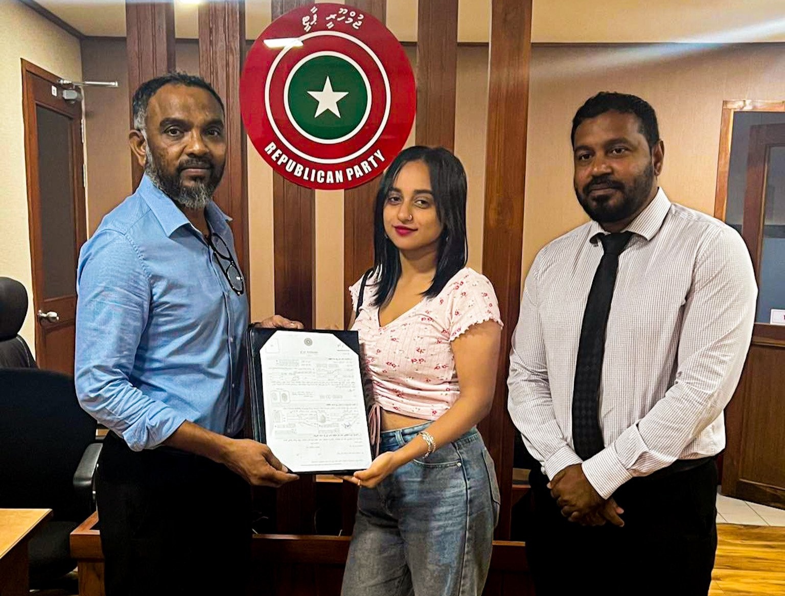 ޓިކްޓޮކް ފަންނާނުންތަކެއް ޖުމްހޫރީ ޕާޓީއާއި ގުޅިއްޖެ