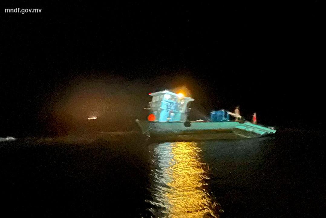 ހދ. ވައިކަރަމުރައިދޫ ފަރަށް އެރި ދޯނި ފުންކޮށްފި