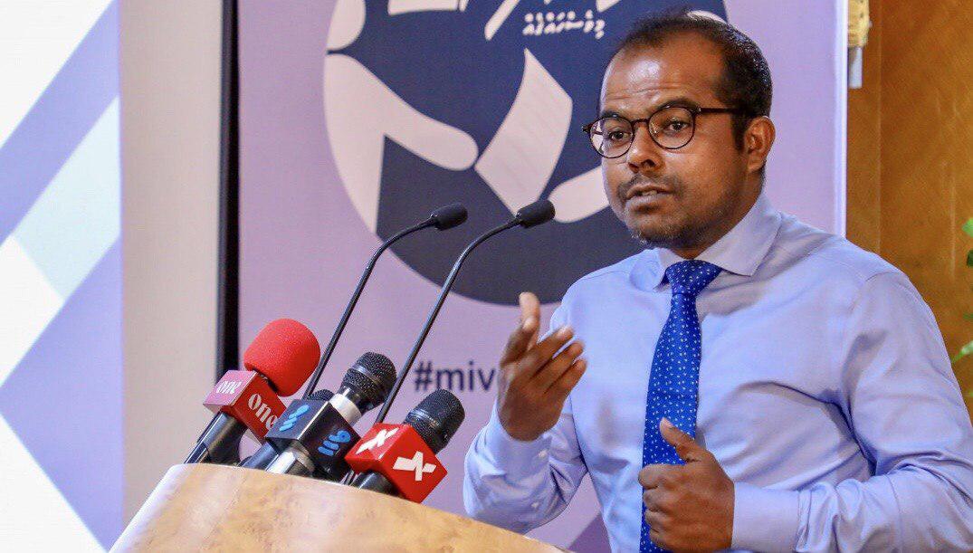 ދައުލަތުގެ މުވައްޒަފުންގެ މުސާރަތައް ޝާއިޢުކުރަން އަންގައިފި