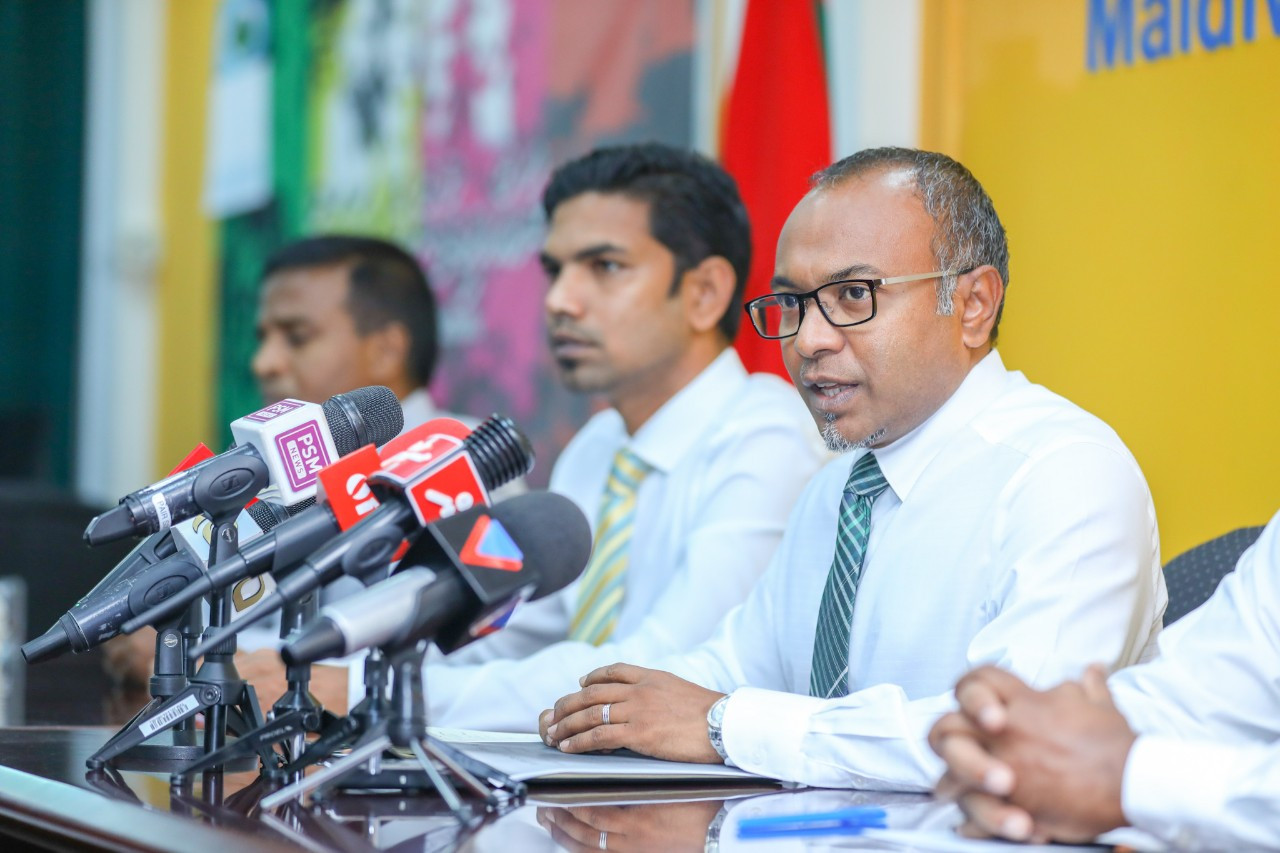 އިކްރާމްގެ ސަބަބުން ޕާޓީގެ ޗެއަރޕާސަން ލަދުން ހަލާކުވެއްޖެ