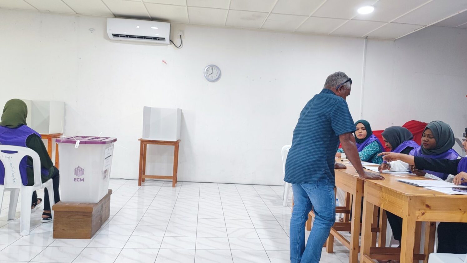 ރިޔާސީ އިންތިޚާބުގެ ވޯޓުލުން ފަށައިފި