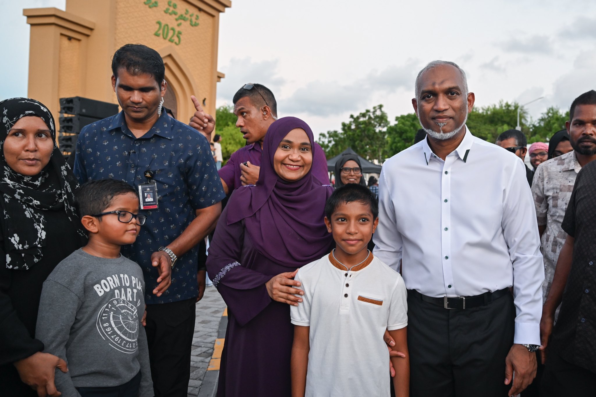 އިންސާނަކަށް ލިބޭނެ އެންމެ ބޮޑު އެއް ނިޢުމަތަކީ ޢާއިލީ ލޯބި: ސާޖިދާ