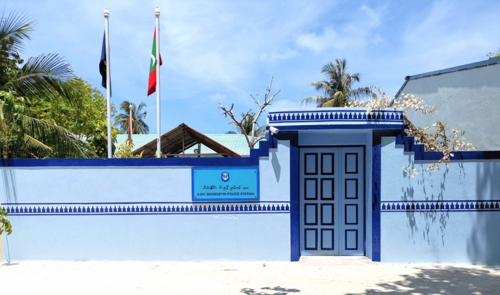 ފަތުރުވެރިންތަކެއްގެ އަތުން އޮޅުވާލައިގެން އަތުލި ފައިސާތަކެއް ހޯދައިފި