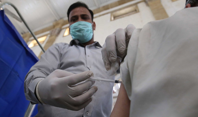 ޕާކިސްތާނުގެ 50 އިންސައްތަ އަށްވުރެއް ގިނަމީހުން ޗައިނާގެ ވެކްސިން ޖަހަން ދެކޮޅު