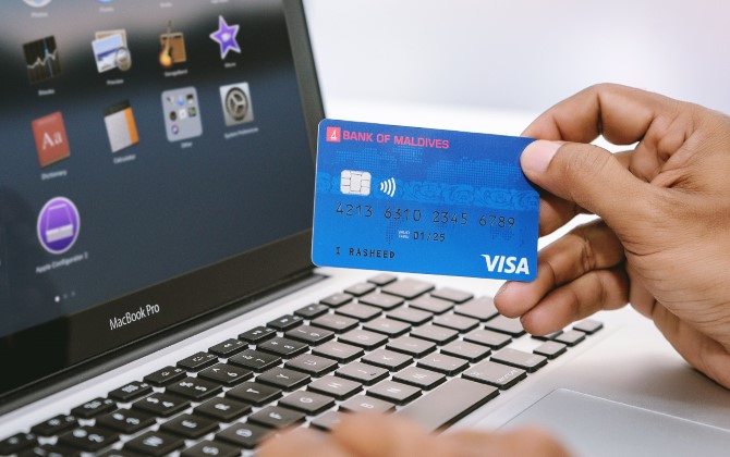 ވިސާ ކާޑުގެ ޓްރާންސެކްޝަންތައް ރުފިޔާއިން ސެޓްލްކުރާ މުއްދަތު ފަސްކޮށްފި