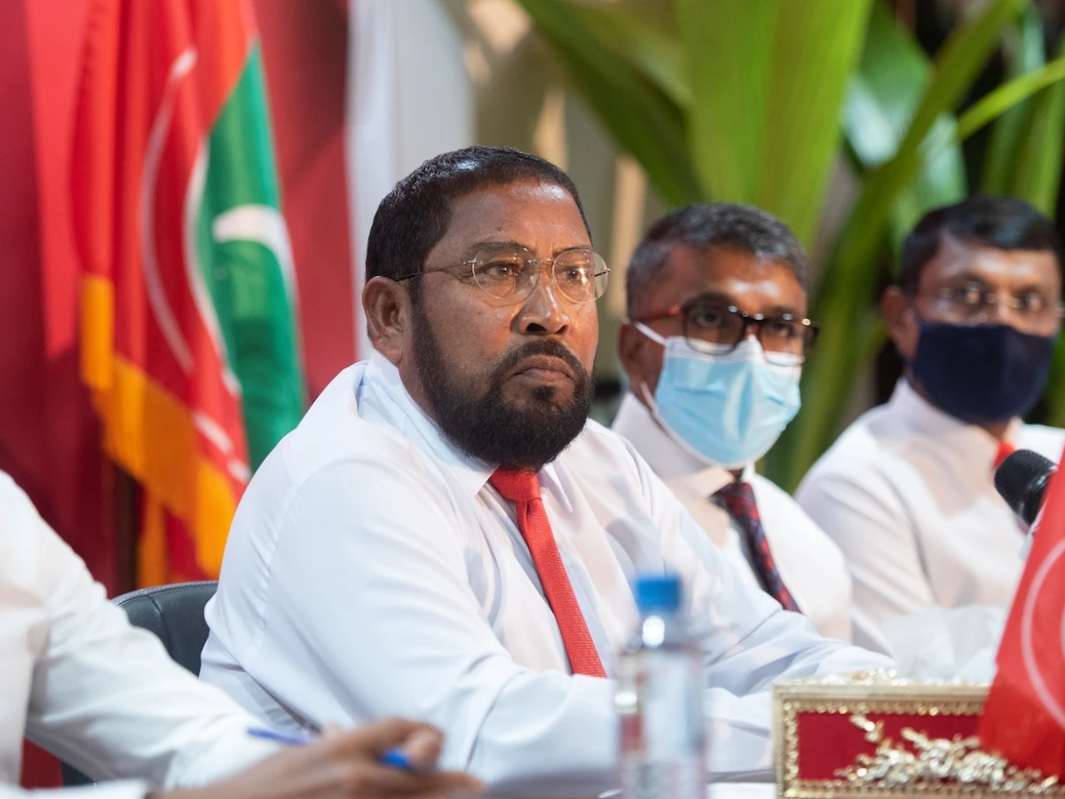 ގާސިމްގެ ފަރާތުން ދިވެހިންނަށް ކީރިތި ގުރުއާނުގެ ތަފްސީރެއް