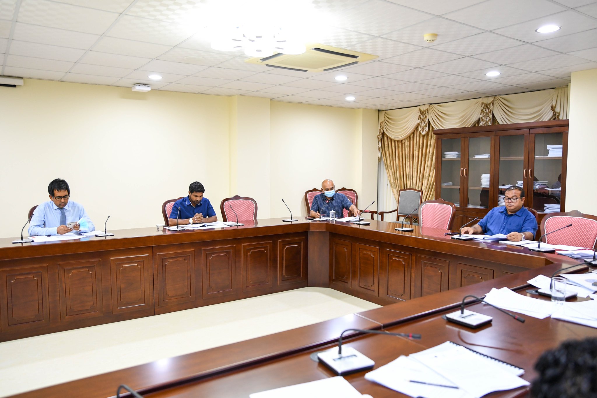 ފައިސާ ޗާޕު ކުރުމުގެ ހުއްދައިގެ މުއްދަތު އިތުރުކުރަން ފާސްކޮށްފި