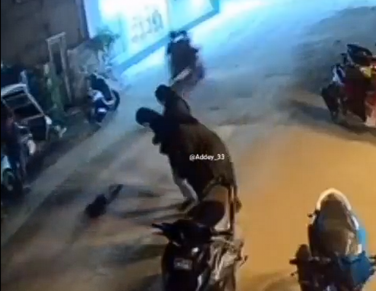 ތޮއްޑޫ އެކްސިޑެންޓުގައި އަނިޔާވި ތުއްތު ކުއްޖާ ހޮސްޕިޓަލުން ދޫކޮށްލައިފި