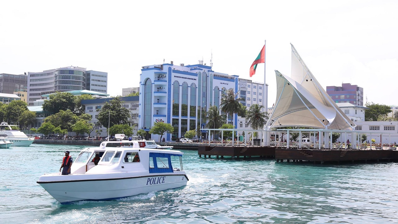 މުލިއާގެ ދޮށަށްގޮސް ގޮއްވާލާނެ ކަމުގެ އިންޒާރުދިން އެކަކު ދޫކޮށްލައިފި