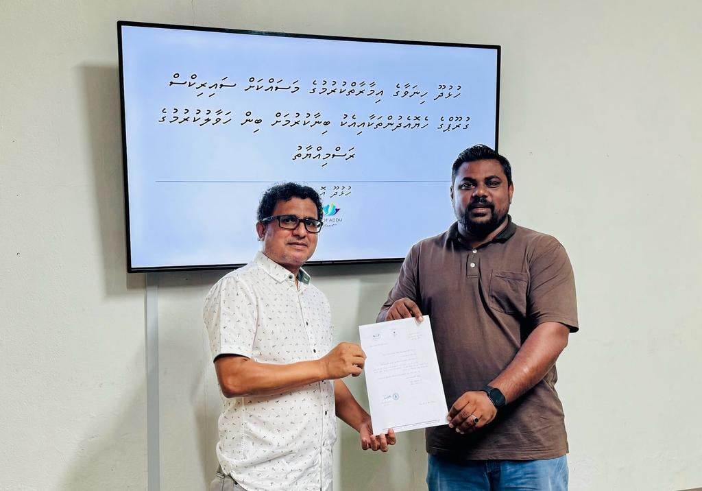 ވައުދާ އެއްގޮތަށް ހުޅުދޫގައި ހިނަވާގެއެއް އެޅުމުގެ މަސައްކަތް ސައިރިކްސް ޝަރީފް ފަށްޓަވައިފި