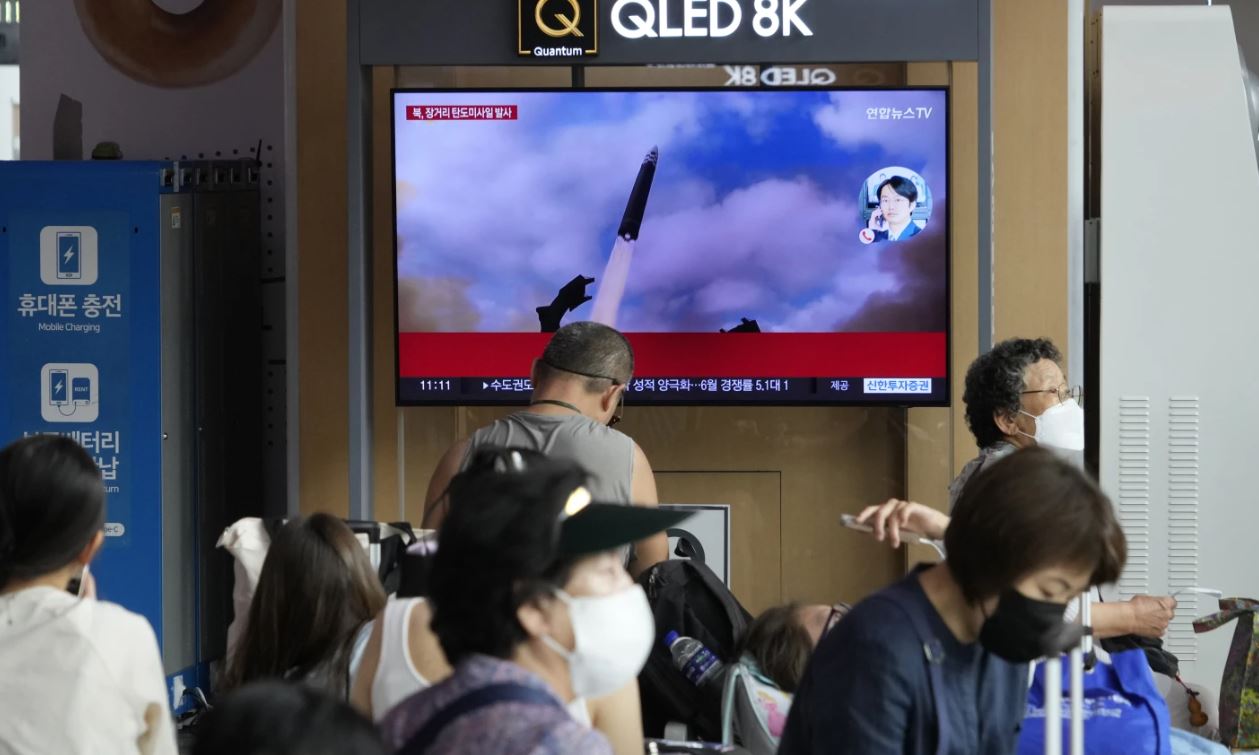 އަމާޒަށް ވާޞިލުވުމުގެ ކުރިން ނުހުއްޓުވޭ މިސައިލެއް އުތުރުކޮރެއާއިން އުދުއްސާލައިފި