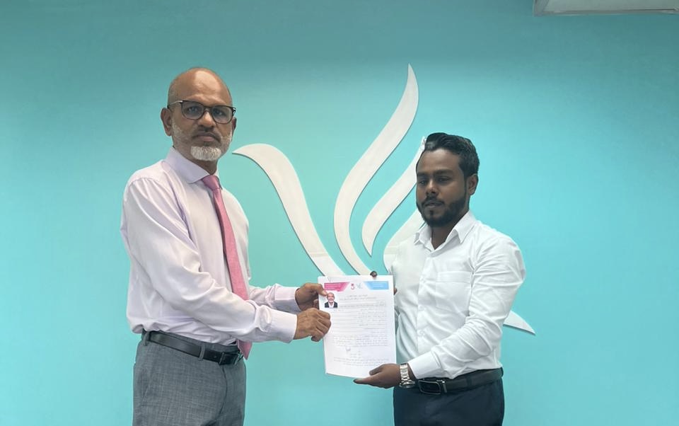 މަޖިލީހުގެ ކުރީގެ ނައިބު ރައީސް ނާޒިމް ޕީއެންސީގެ ޓިކެޓްގައި ދިއްގަރު ދާއިރާއަށް