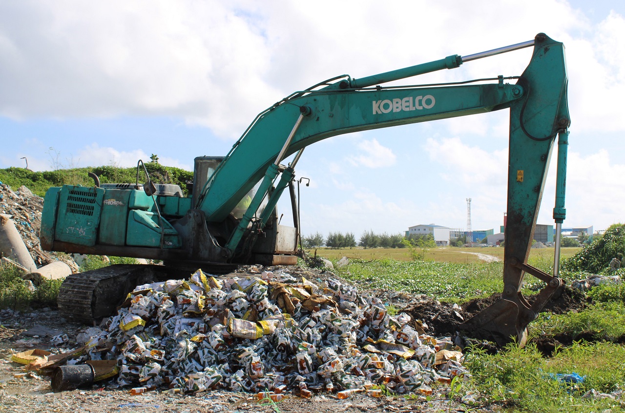 ކަސްޓަމުގެ ބެލުމުގެ ދަށުގައިހުރި ގިނަ ބާވަތްތަކެއްގެ ސާމާނު ނައްތާލައިފި