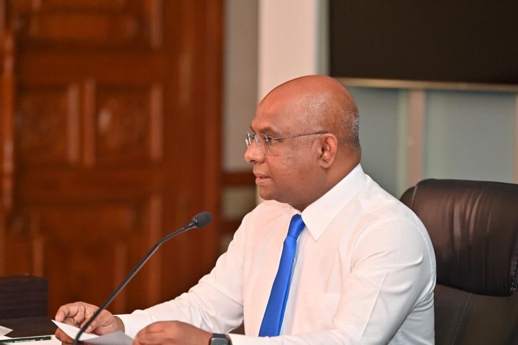 ޗާގޯސް މައްސަލަ އޮޅުވާލަމުން ދަނީ މައުލޫމާތު އެނގިތިބެ ބަޔަކު ގަސްދުގައި: ޝާހިދު