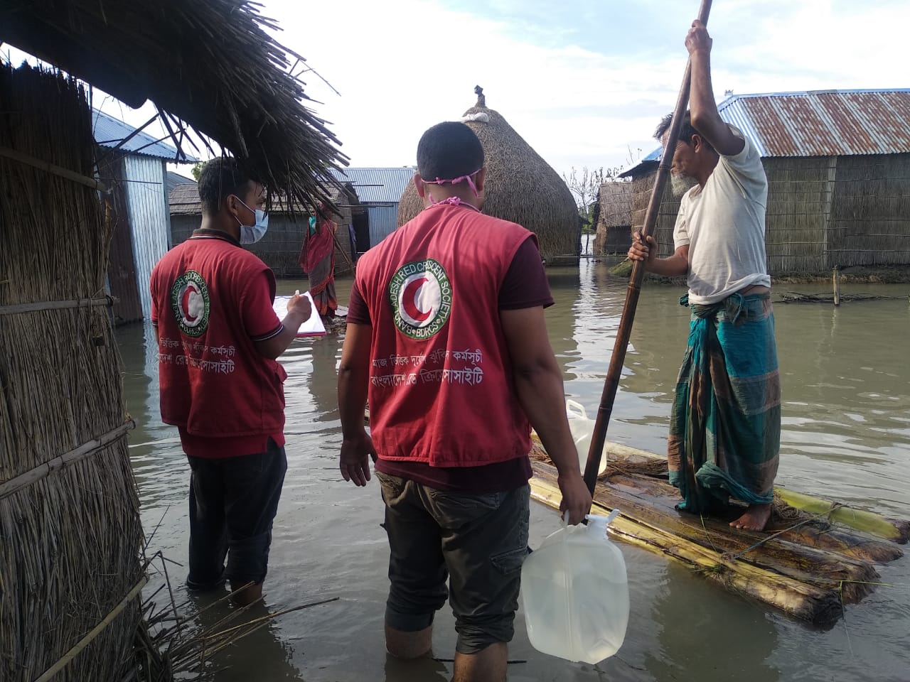 ކޮވިޑް-19 އާއެކު މޫސުމީ ކާރިސާތަކުގައި 51.6 މިލިއަން މީހުން