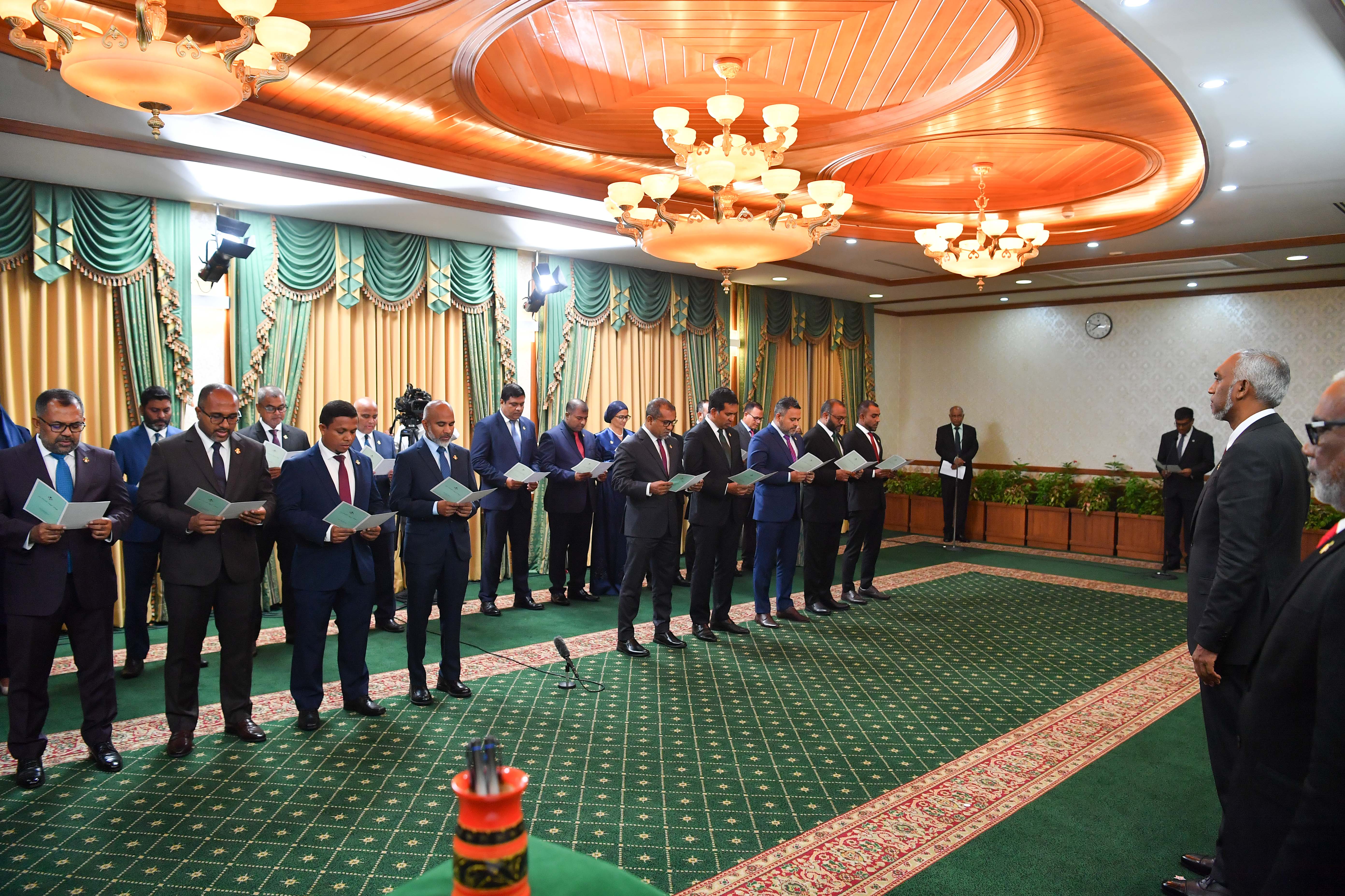 ވަޒީރުންނަށް ރުހުން ދިނުމުގެ މައްސަލަ ކޮމިޓީއަށް