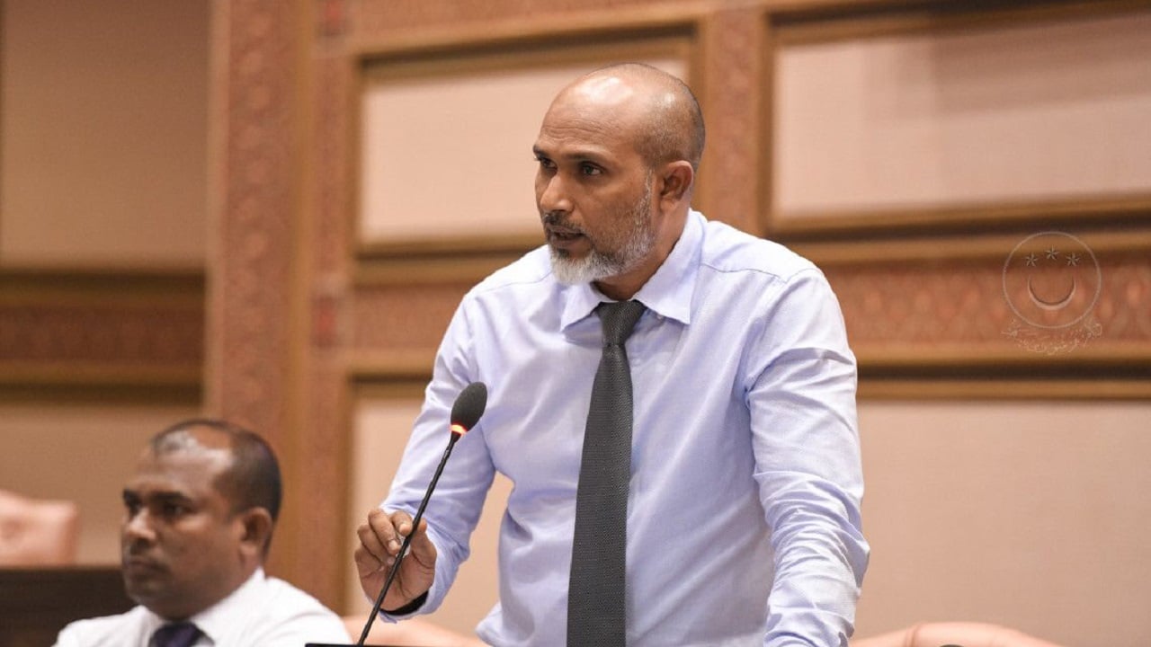 ރައީސް ޞާލިޙާއެކު ތިނަދޫ ރައްޔިތުންނަށްވީ ވަޢުދުތައް ފުއްދާނަން - އަބްދުﷲ ސަނީފް