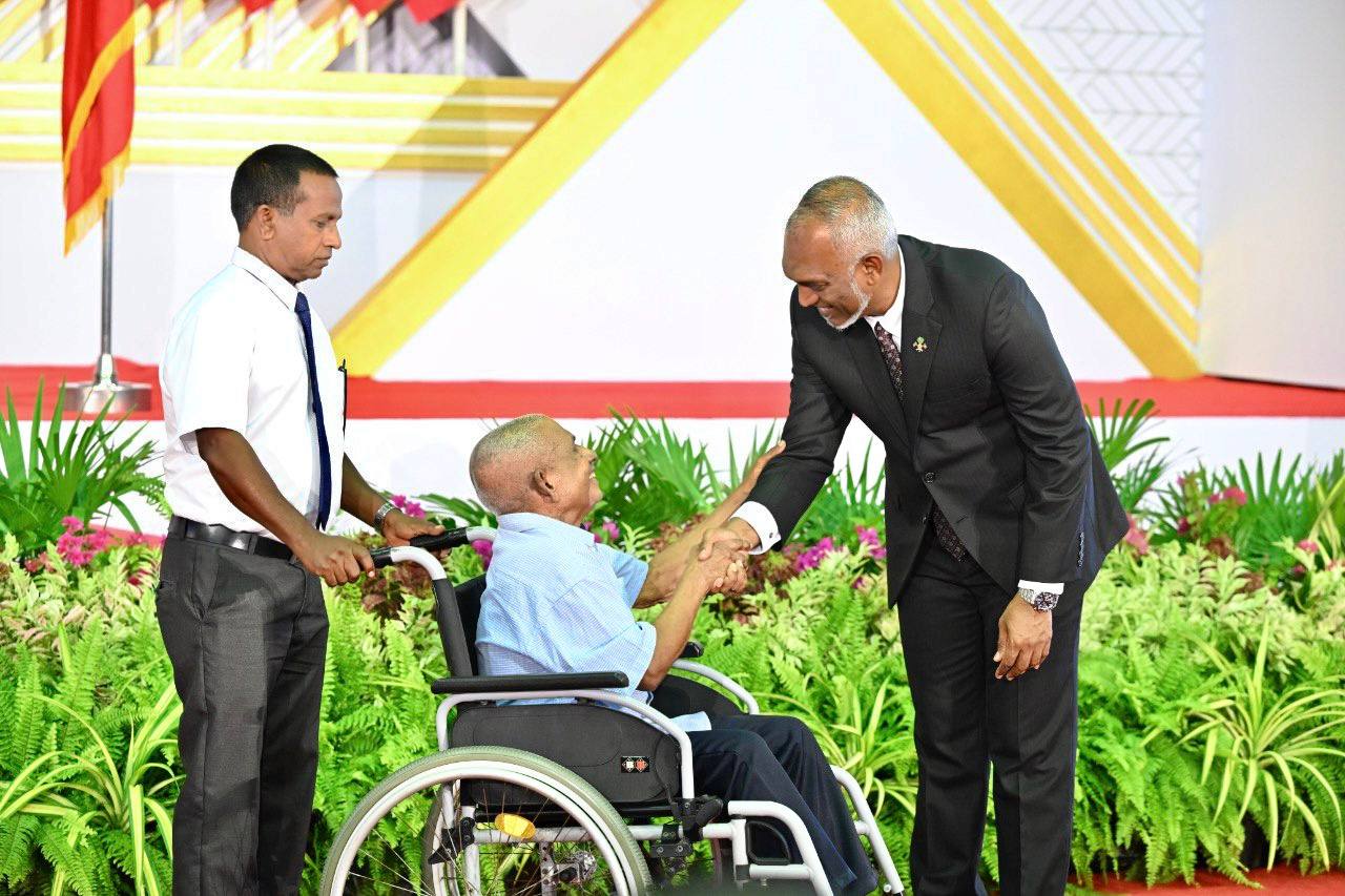 ރައީސްގެ ޝަރަފުގެ ބެޖާއި އައްޑަނަ 138 ބޭފުޅަކަށް ދެއްވައިފި