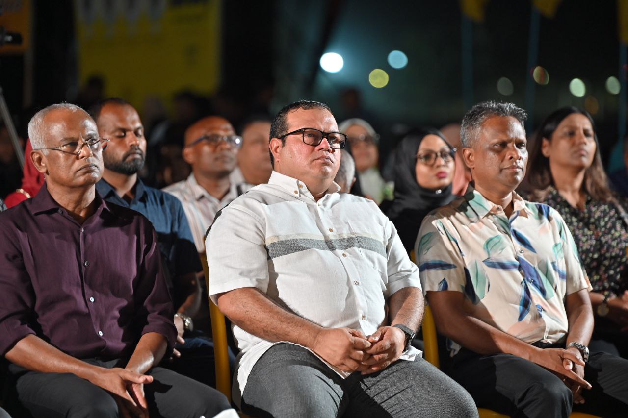 ދައްކަންޖެހޭނީ ކުރީގެ ރައީސް ސޯލިހްގެ ސަރުކާރުގެ ރަނގަޅު ވާހަކަ: އާޒިމް