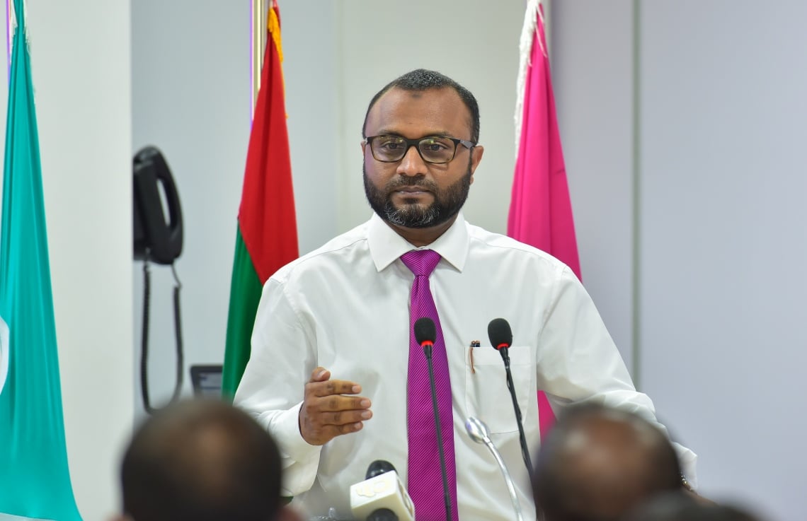 ޑރ. ޝަހީމް އަދާލަތަށް: ޖާހަށްޓަކައި އުސޫލުތައް ވިއްކާނުލައްވާ!