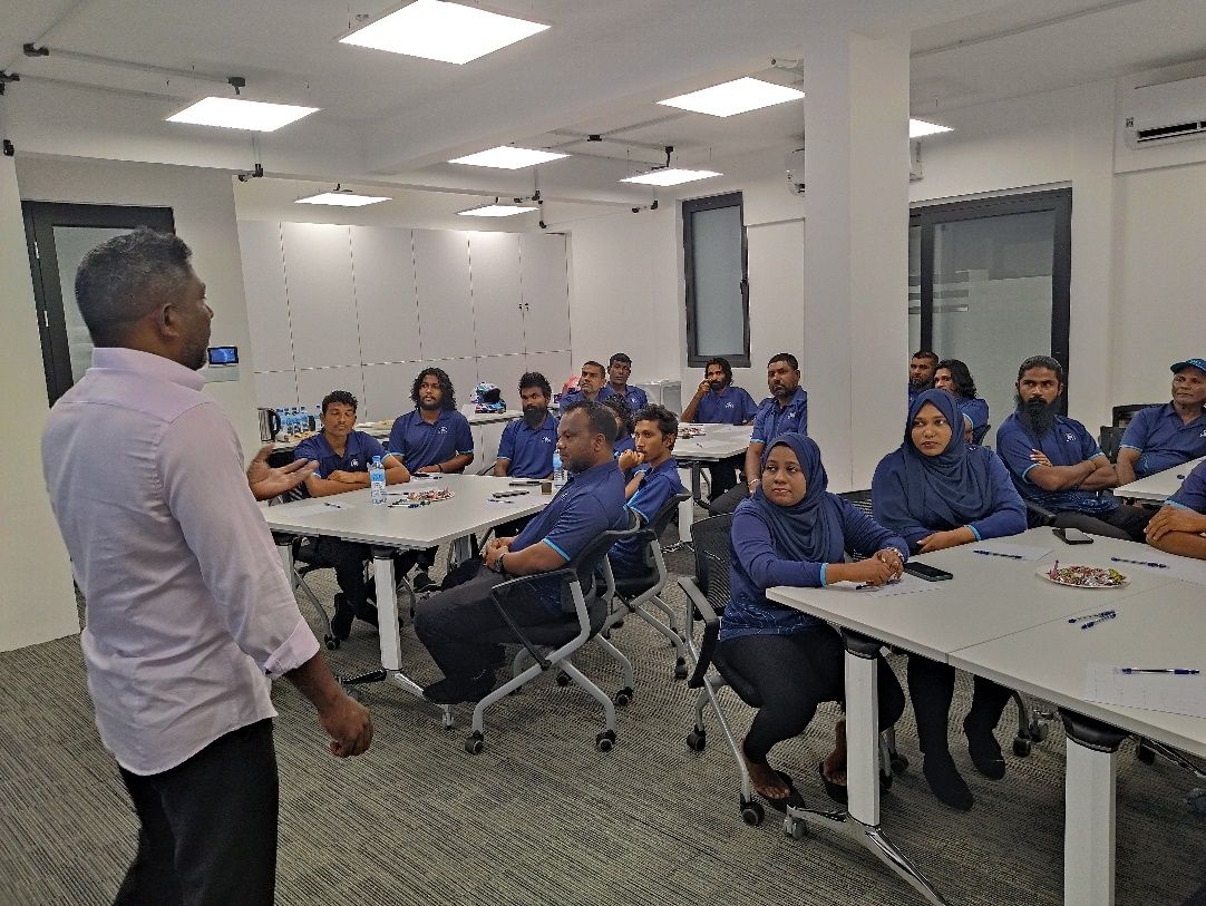 ކަނޑުމަތީގެ ސަލާމަތާ ގުޅޭގޮތުން އެމްޓީސީސީގެ މުވައްޒަފުންނަށް މައުލޫމާތުދީފި