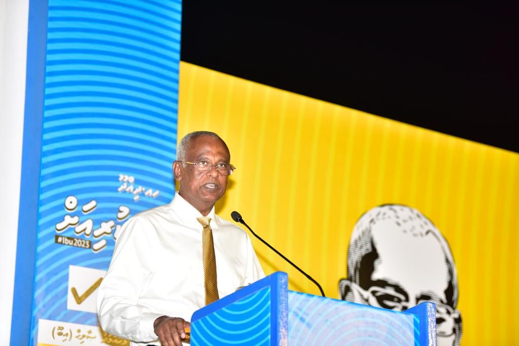 ރައީސް ދެއްވީ ދިއްދޫގައި އެއާޕޯޓެެއް އަޅައިދޭނެކަމުގެ އުއްމީދު