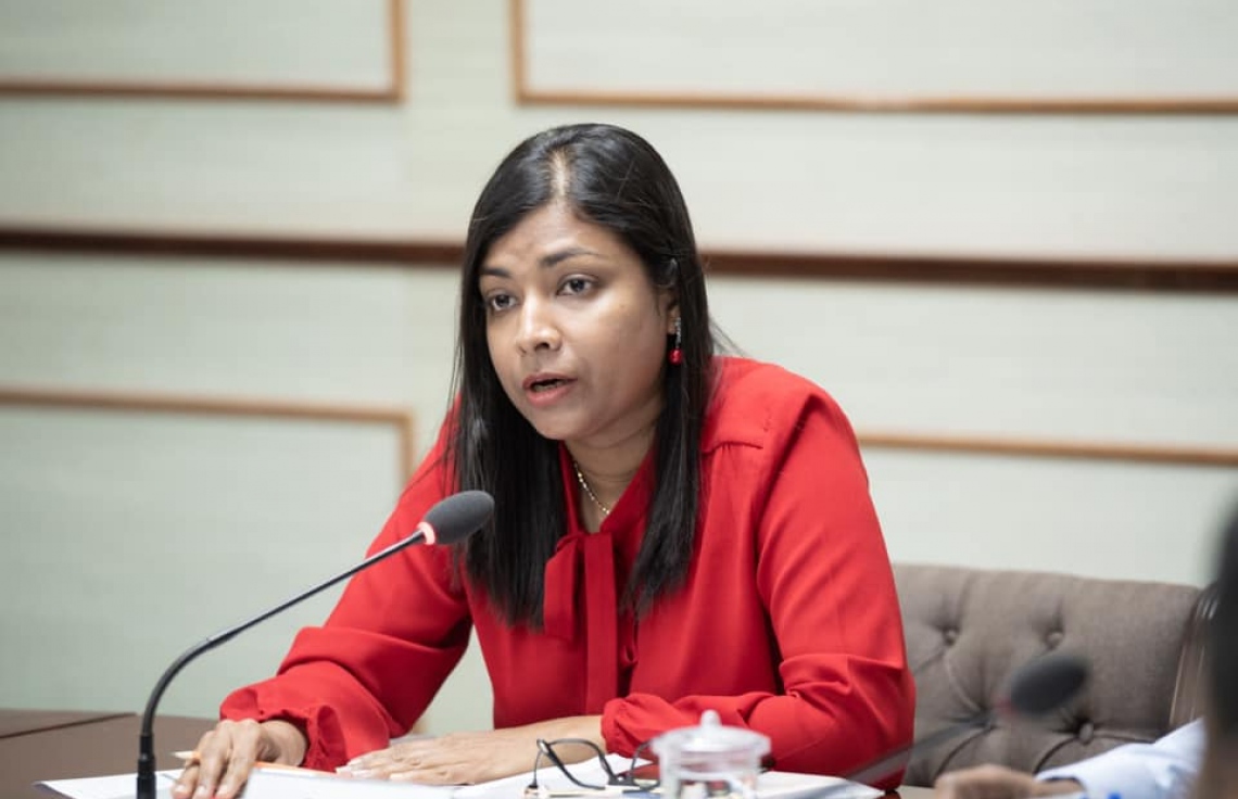 މާލޭގެ އަންހެނުން ކޮމިޓީގެ މެމްބަރުން އޮފީސް ތެރޭ ތަޅުލި މައްސަލަ ބަލަންޖެހޭ: ރޮޒައިނާ