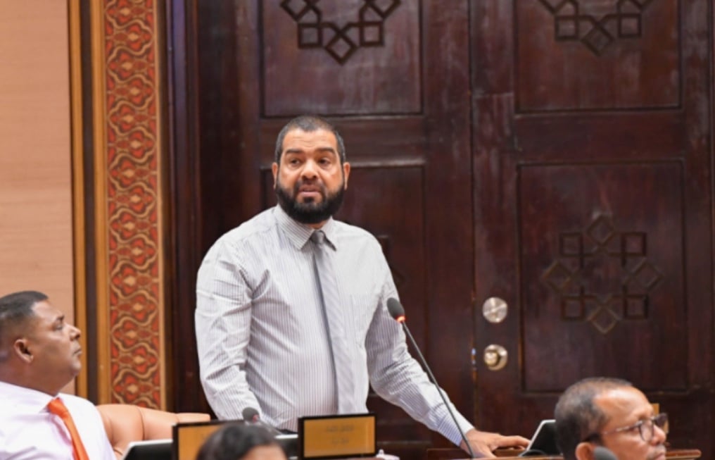 ޑްރަގް ވިޔަފާރިއަށް މަރުގެ އަދަބުދިނުމަކީ ކުށްމަދު ގައުމުތަކުގައި ތަންފީޒުކުރާ ސިޔާސަތެއް: ސައްތާރު