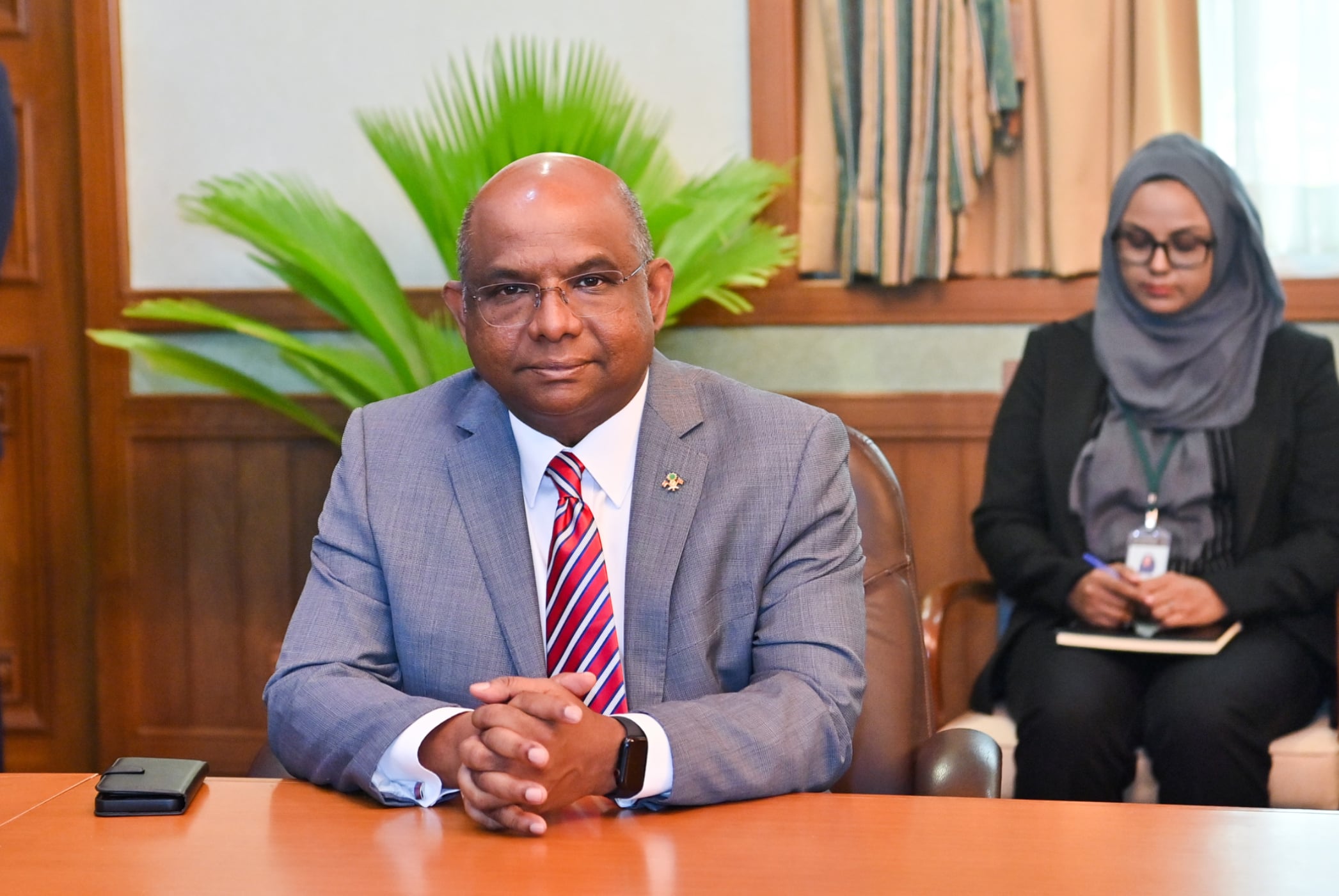 މި ސަރުކާރުން ބޭނުންވަނީ ރާއްޖޭގެ ޑިމޮކްރަސީގެ ހުޅުކޮޅު ނިވާލަން: ޝާހިދު