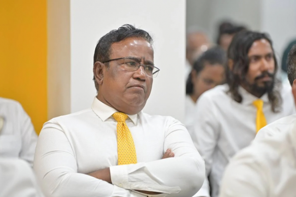 ހިރިމަރަދޫގައި މީހުން ދިރިއުޅެނިކޮށް، އެރަށު ކައުންސިލް އުވާލުމަކީ ޤާނޫނާ ހިލާފު ކަމެއް: ޣަފޫރު