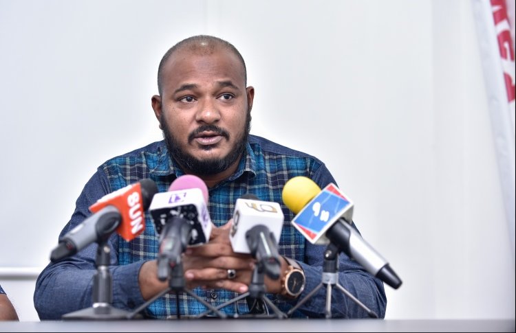 ދައުލަތާއި ކުދިން ހަވާލުކުރަން ގަވާއިދުން ވިހާ އަންހެނުން އެބަތިބި: ޝުޖާއު