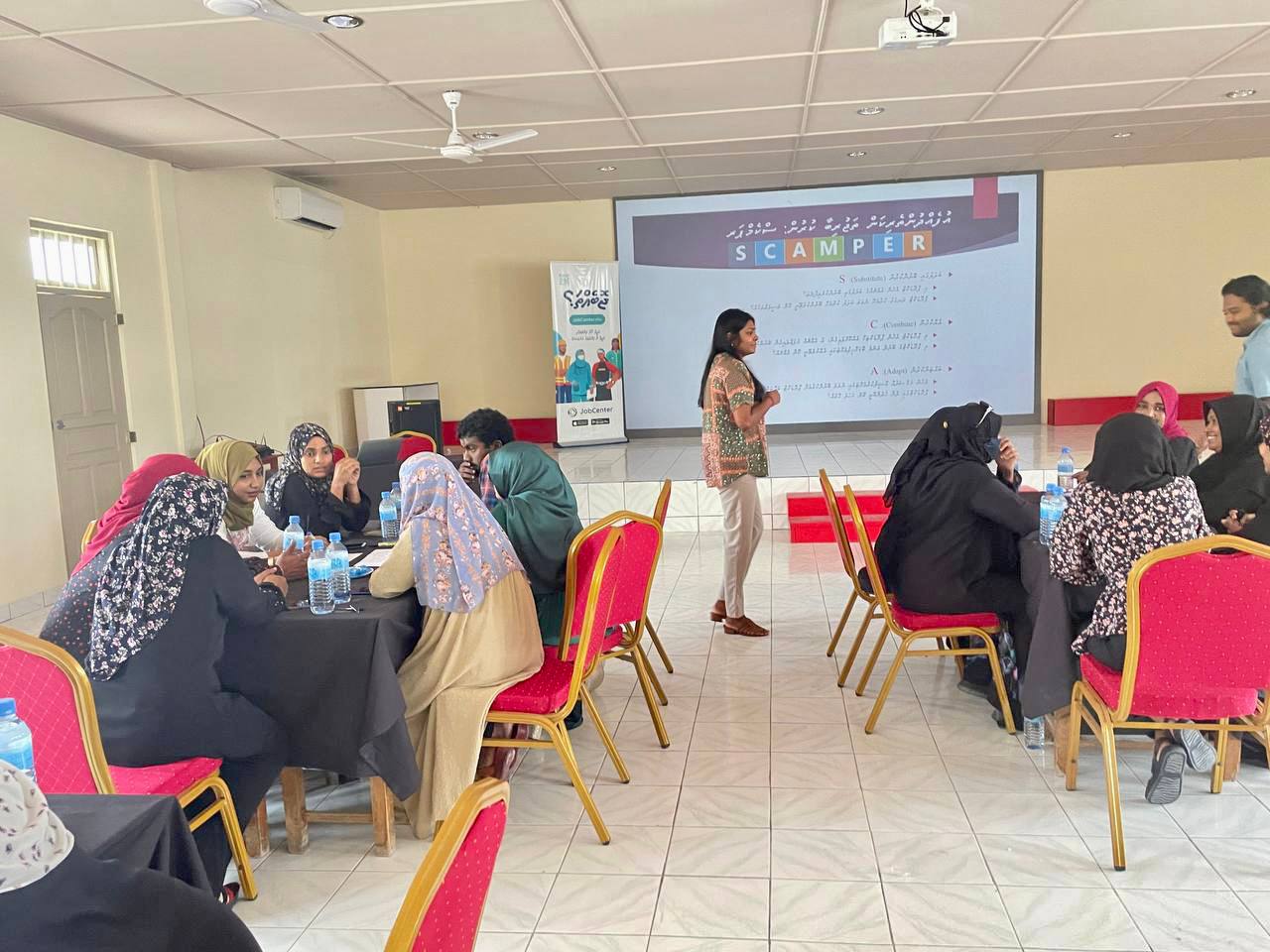 ރާއްޖޭގެ ގޭބިސީތަކުގައި އިސްމީހެއްގެ ގޮތުގައި ގިނައިން ހަރަކާތްތެރި ވަނީ އަންހެނުން: ތަފާސް ހިސާބު