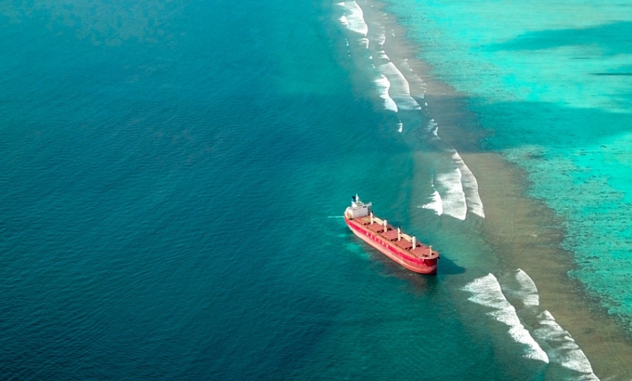 ރަސްފަރި ފަރަށްއެރި ބޯޓަށް ބިލިއަނެއްހާ ރުފިޔާގެ ޖޫރިމަނާއެއް!