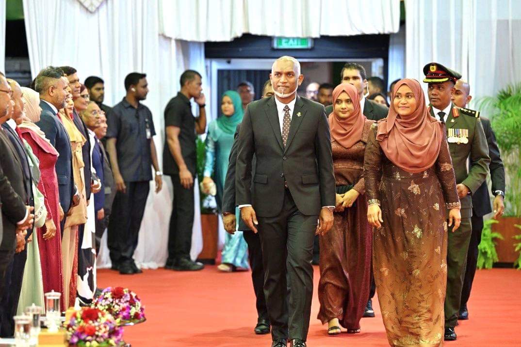 ޗައިނާގެ ލޯނުތައް ފަސް އަހަރަށް ފަސްކޮށްދޭނެ ކަމުގެ ފެހި ސިގްނަލް ލިބިއްޖެ: ރައީސް